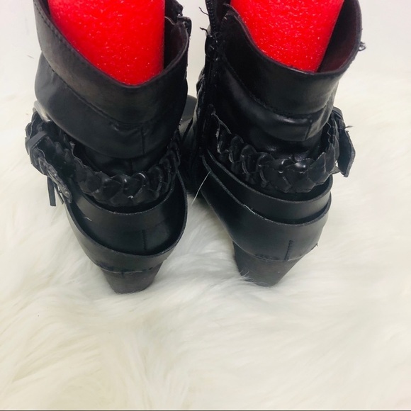 Relativity Black ankle boots zip closure size 9M‎ - Picture 5 of 8